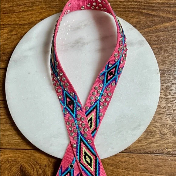 Montana West ~ Medium ~ Pink W/Multi-Colors Aztec ~ Rhinestones/Turquoise Belt - Picture 11 of 16